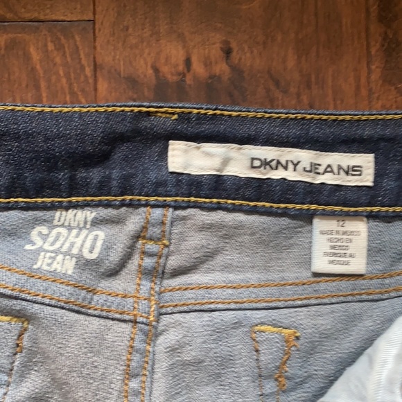 DKNY soho women’s jeans - Picture 2 of 3